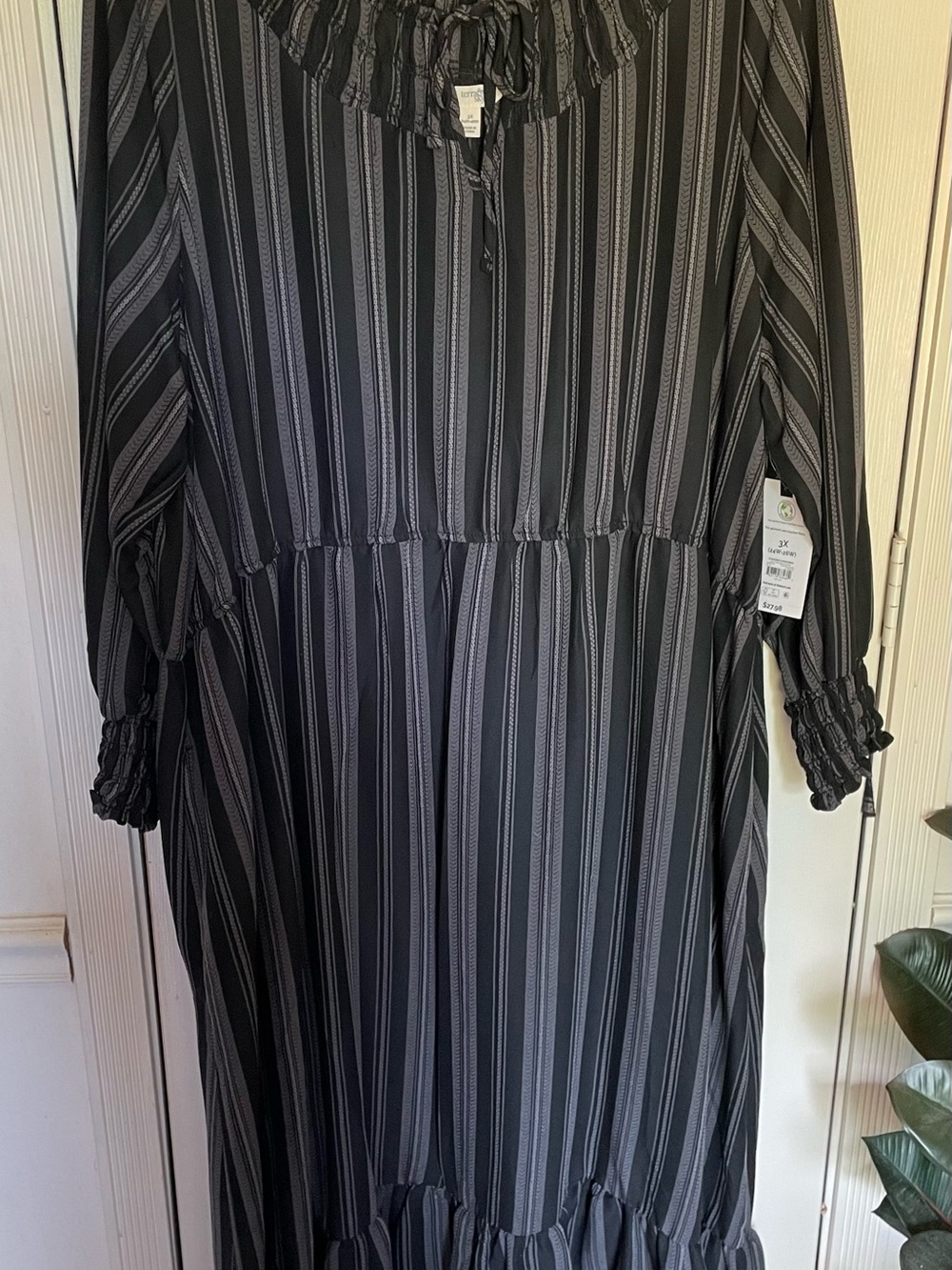 Women's Black Striped Ruffled Midi Dress Terra & Sky 3x NWT